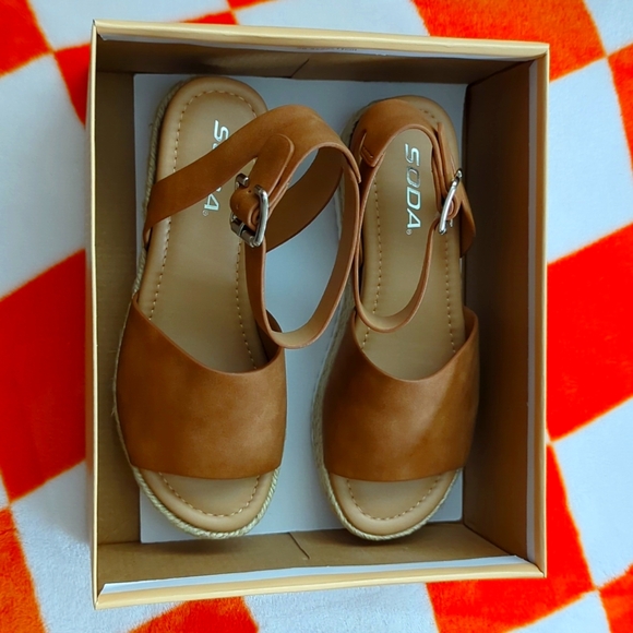 Soda Platform Sandals in Tan - Picture 2 of 4